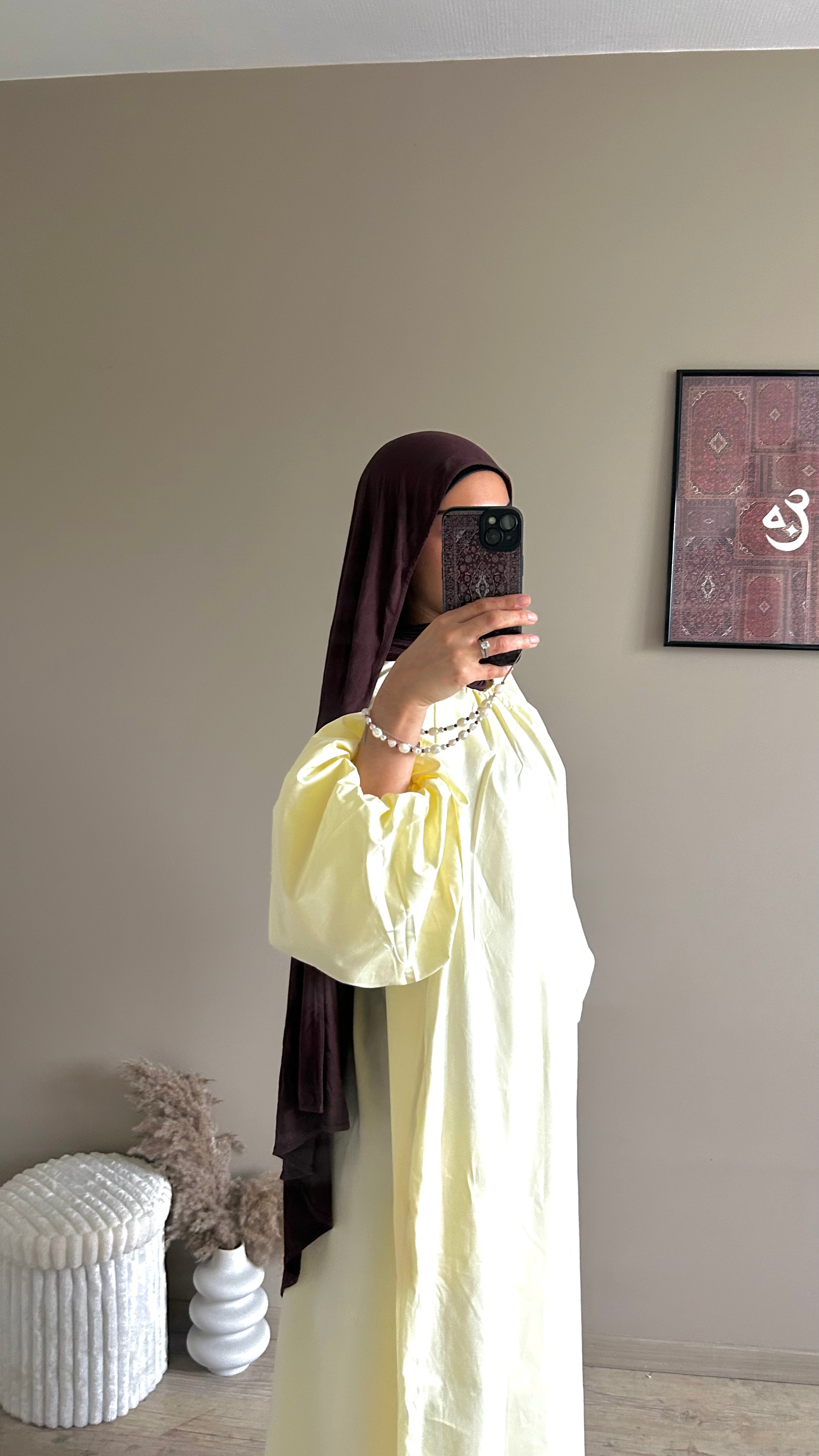 Abaya élégance fluide – Jaune pastel